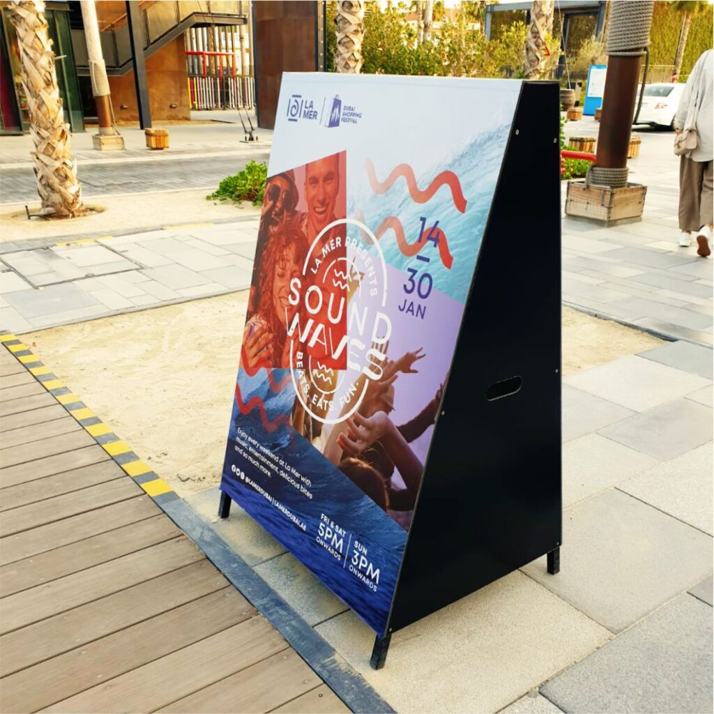 display stands in dubai